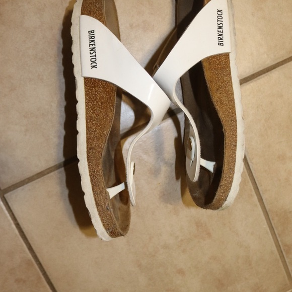 Birkenstock Gizeh Sandal - Picture 2 of 3